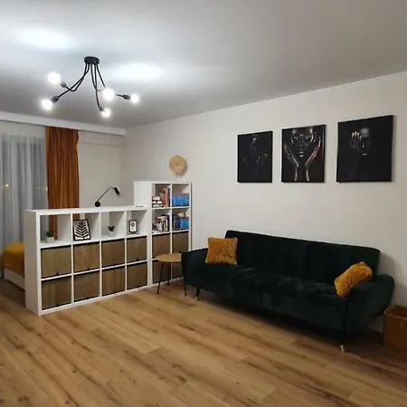 Apartment Hara House